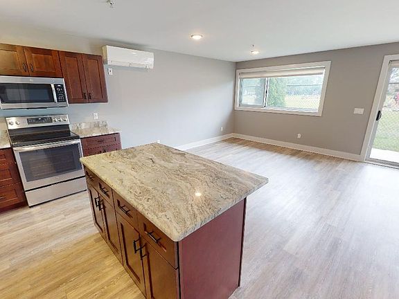 4th image of 1193 Floyd St #103