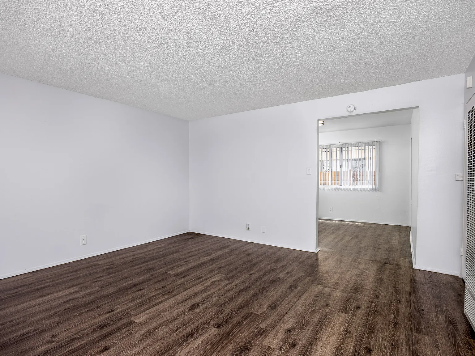 Eucalyptus Apartments — Photo 3