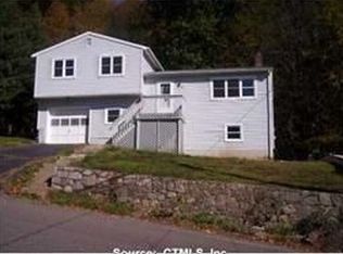 28 Fieldwood Rd, Waterbury, CT 06704