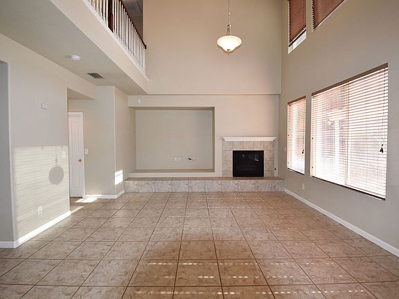 4th image of 9554 E Park Dr