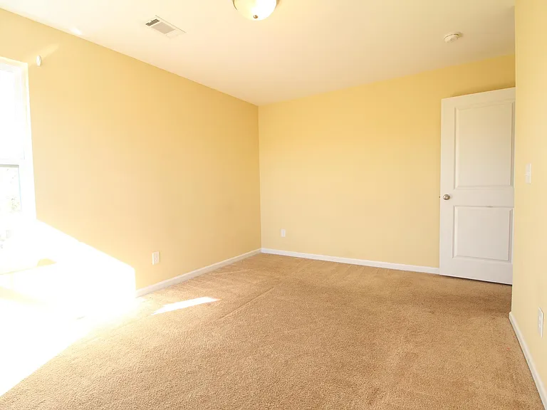 317 Gibby Ln — Photo 16