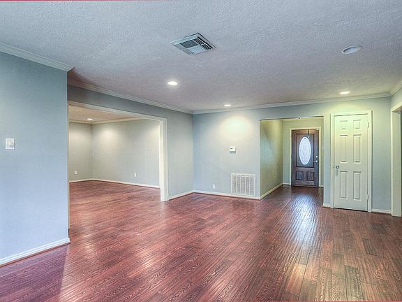 2nd image of 2226 Droxford Dr