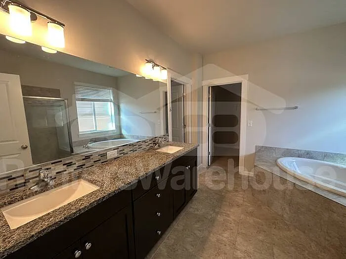 2711 Fiddleback St NE — Photo 10
