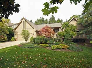 43426 Scenic Ln, Northville, MI 48167