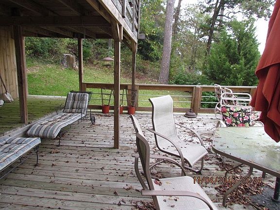 3rd image of 19968 Northside Dr