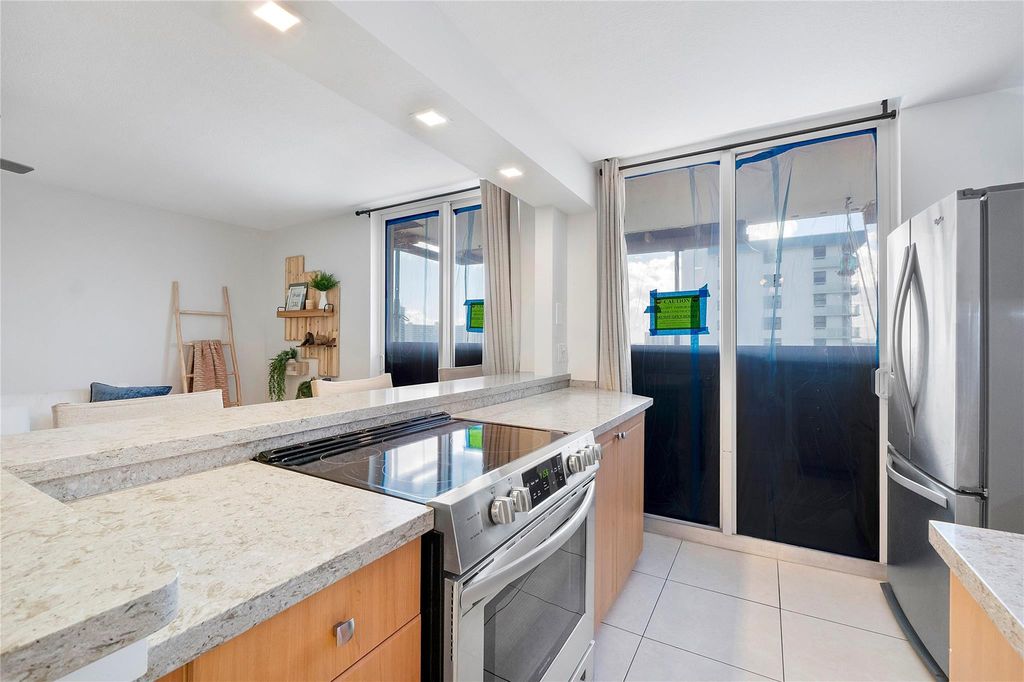 1505 N Riverside Drive #1003, photo 5
