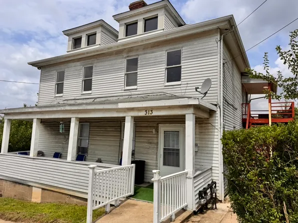 313 5th St APT 2, Glassport, PA 15045
