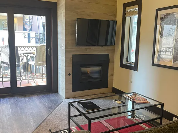 555 E Lionshead Cir #208, Vail, CO 81657