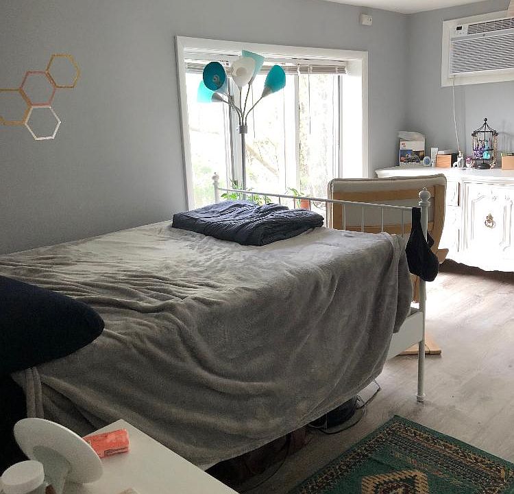 2nd image of 16 Livingston Ave APT 1