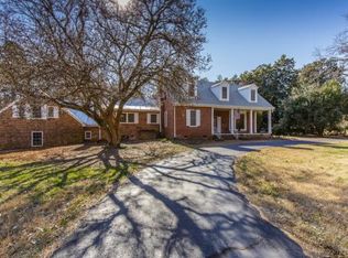 686 Still Run Ln, Graham, NC 27253