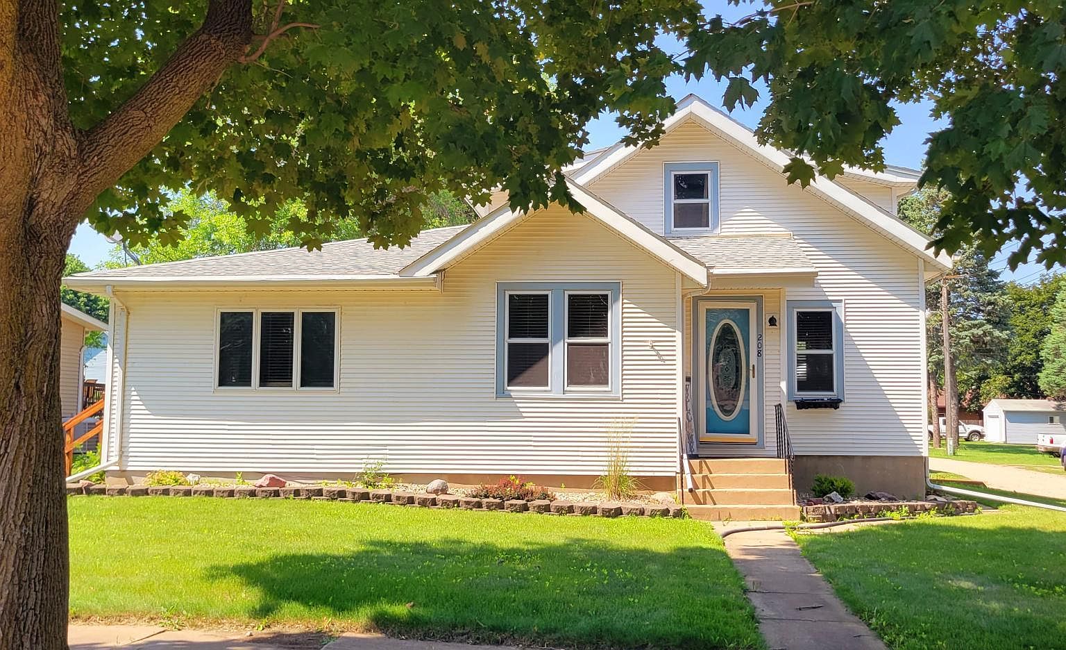 208 W 5th Ave, Lakefield, MN 56150 MLS 6388389 Zillow