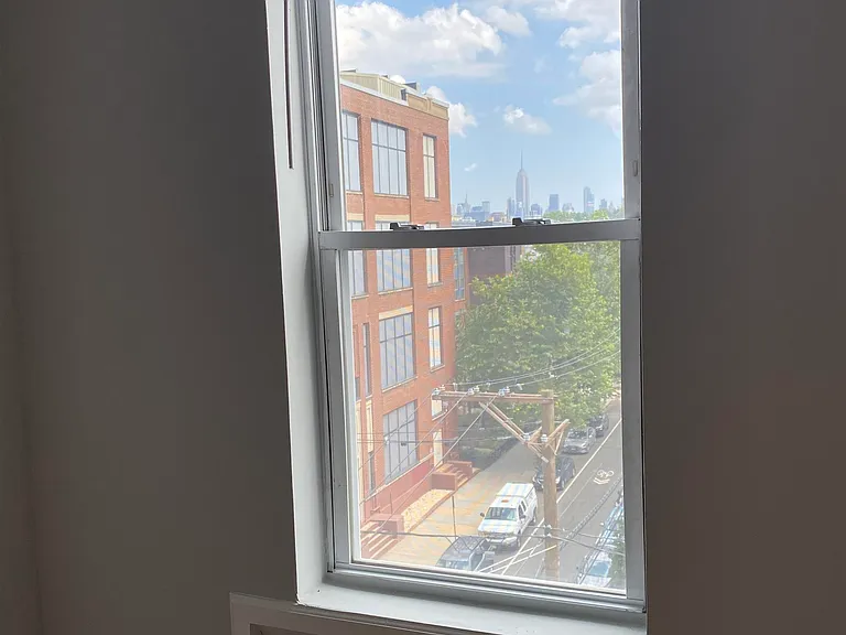 734 Adams St #5C — Photo 8