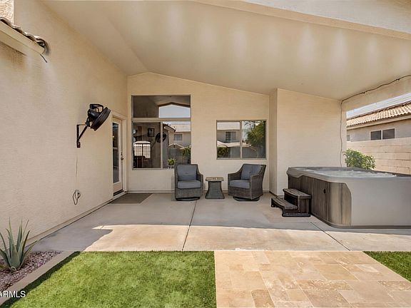 3rd image of 4007 E AGAVE Road