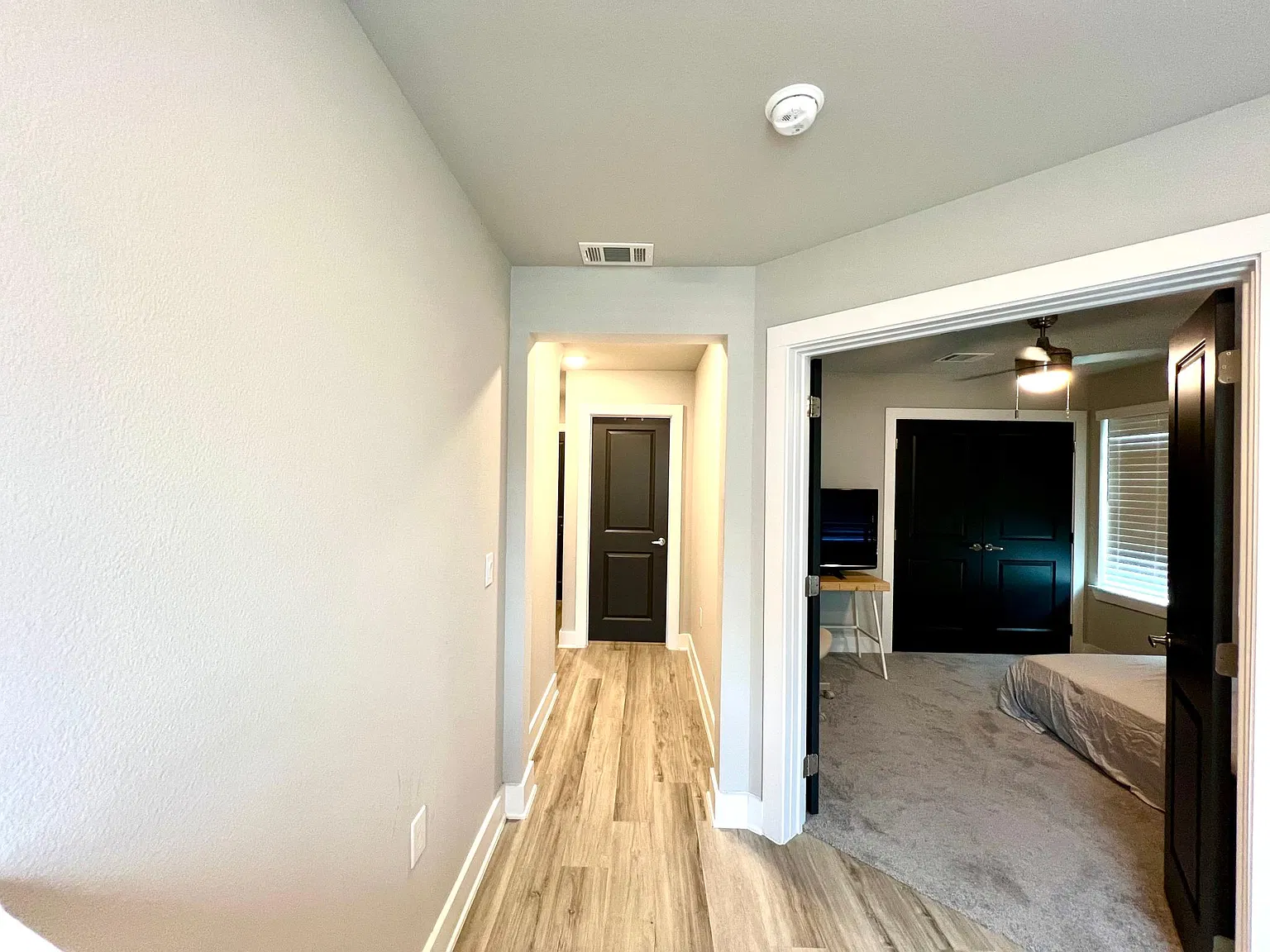 3 bed, 3.5 bath, 1988 sqft, $2,750 — Photo 3
