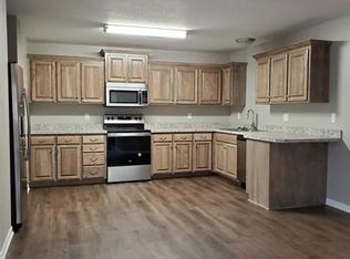 897 W Gay St APT A, Warrensburg, MO 64093