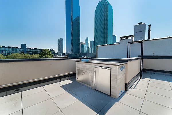 Rented by Modern Spaces | media 1