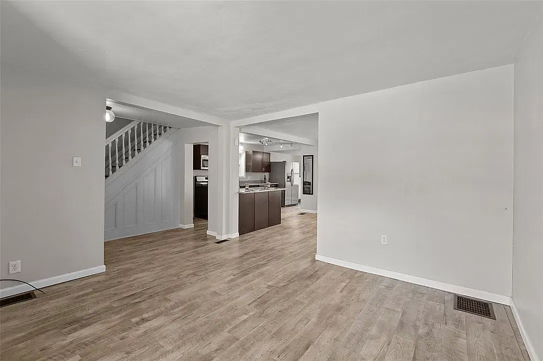 3 bed, 1284 sqft, $1,850 — Photo 4