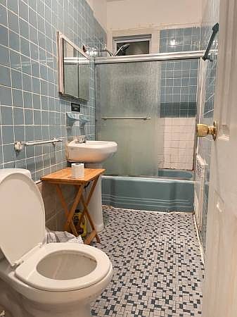2nd image of 2854 W 17th St