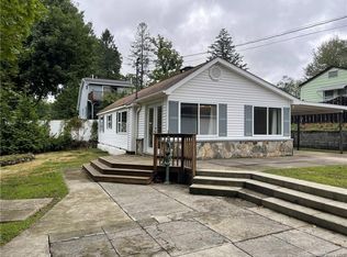 2 Andover Rd, Brewster, NY 10509