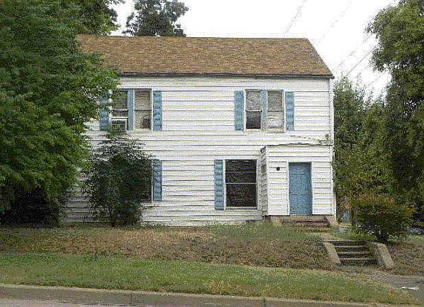 1st image of 2703 Columbus Ave