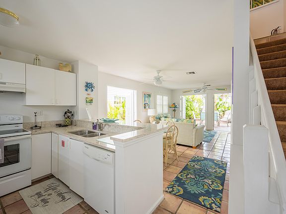 4th image of 564 Porter Ln