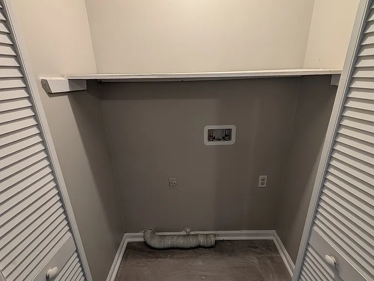 1939 Darnell Dr #1 — Photo 18