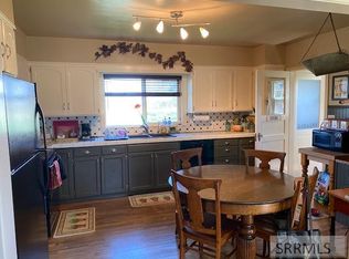 995 N 575 E, Firth, ID 83236