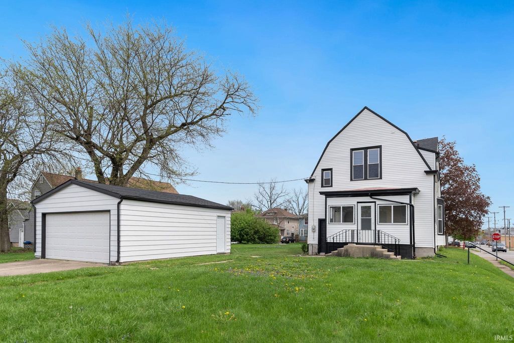 3632 S Harrison St, Fort Wayne, IN - View 2