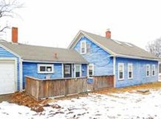 698 Dennison Dr, Southbridge, MA 01550