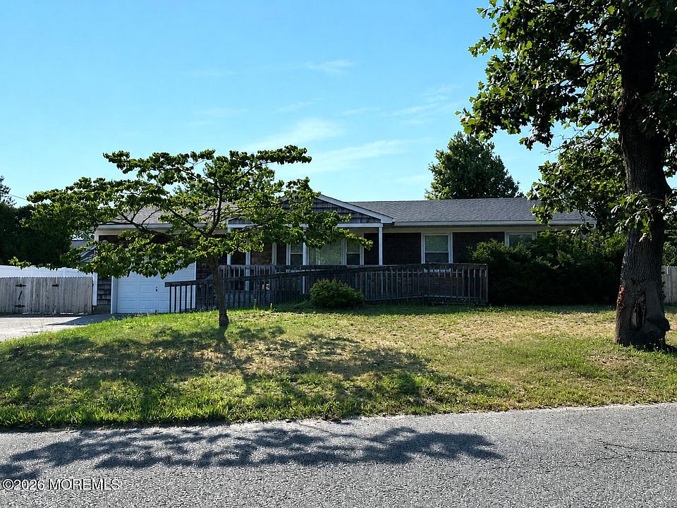 1st image of 456 Hulse Ave