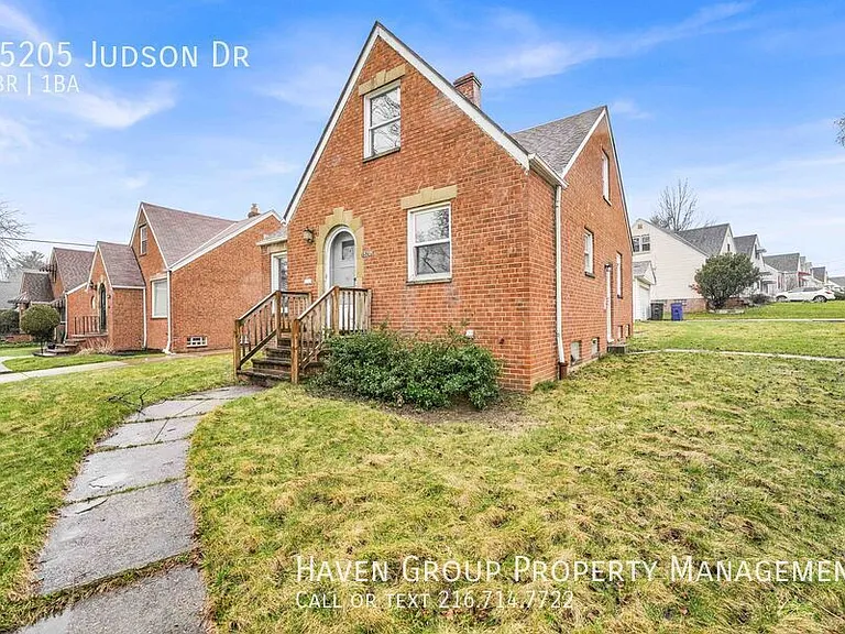 15205 Judson Dr — Photo 2