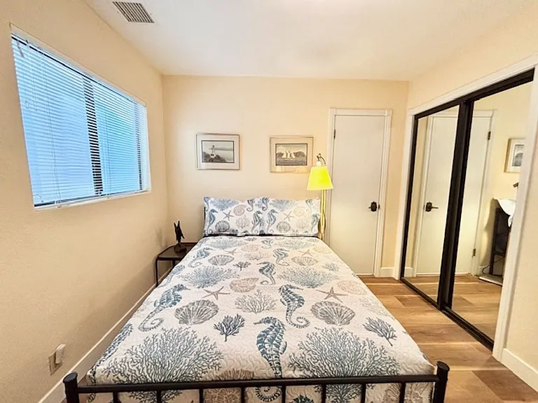 3949 Ocean Dr — Photo 21