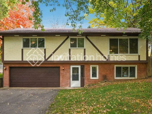 284 Dupont St