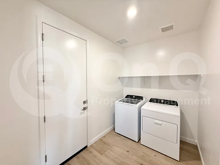 10042 S 23rd Ln — Photo 43