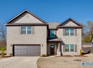 121 Tommy Cir, New Market, AL 35761