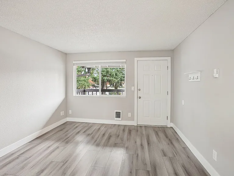Bagley Estates- HOME SWEET HOME- UP TO 4 WEEKS FREE! — Photo 32