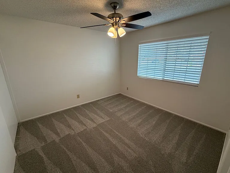 3439 W Peppertree Ln — Photo 11