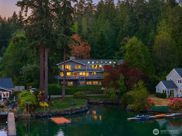 15041 Skogen Lane NE, Bainbridge Island, WA 98110