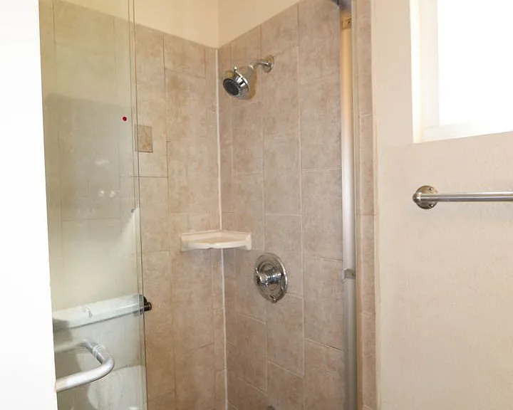 24210 Sylvan Glen Rd #F — Photo 22