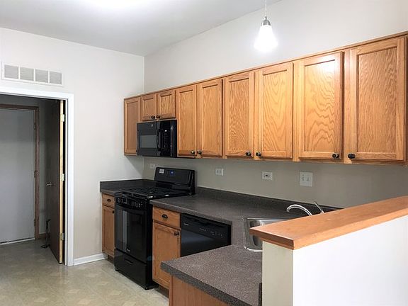 5th image of 605 Esla Ct