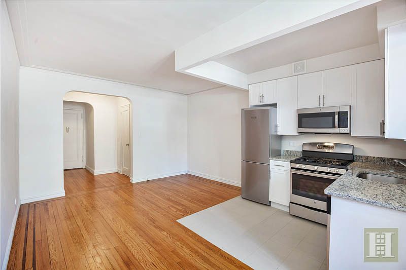 2nd image of 350 E 77th St APT 5B