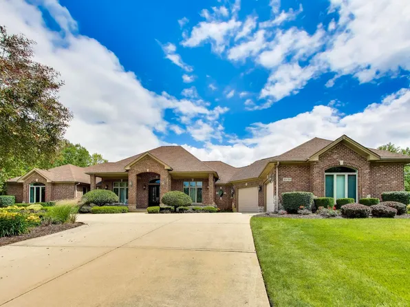 31W190 Prairie Ln, Wayne, IL 60184