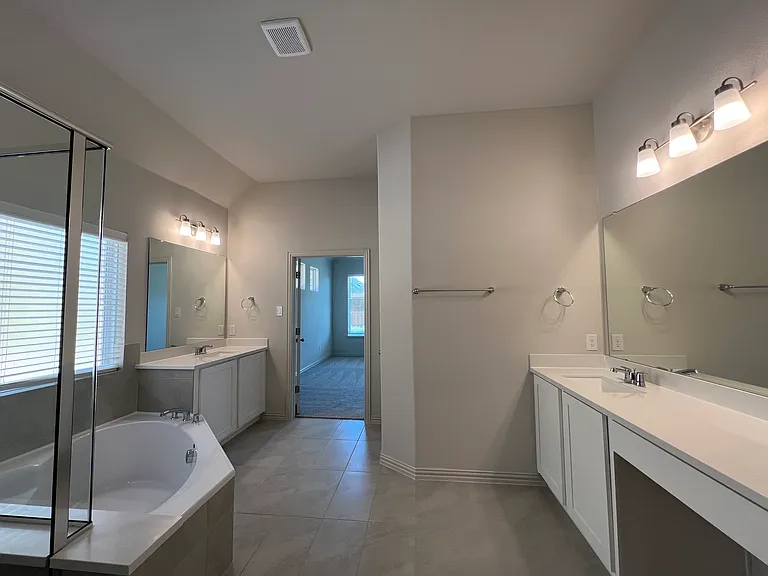 16108 Hidden Cove Dr — Photo 16