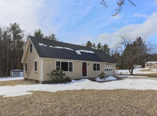 2 Edgewood Dr, Bow, NH 03275