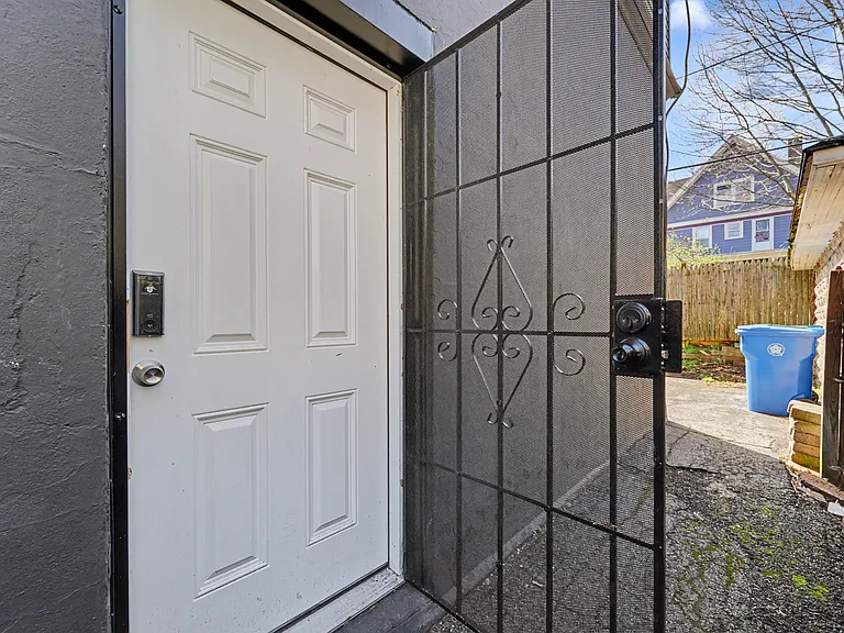 333 Raines Park #1 — Photo 5