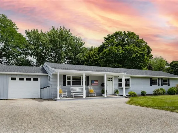 9 Massachusetts Ave, Danvers, MA 01923