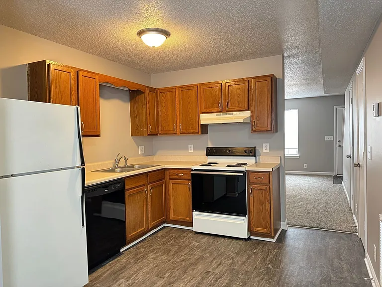 2453 W Wilson Rd #6 — Photo 7