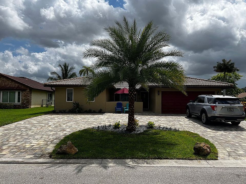 1st image of 2111 NW 116th Ter