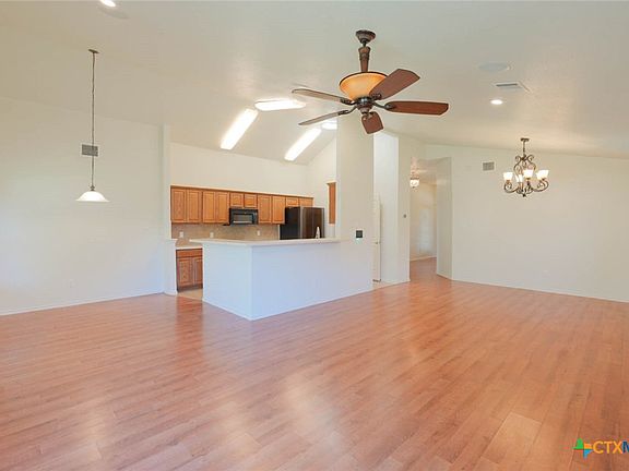 4th image of 7204 Rickey Dr