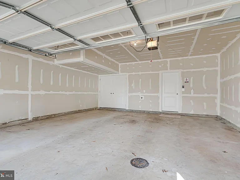 9536 Barnes Loop — Photo 23